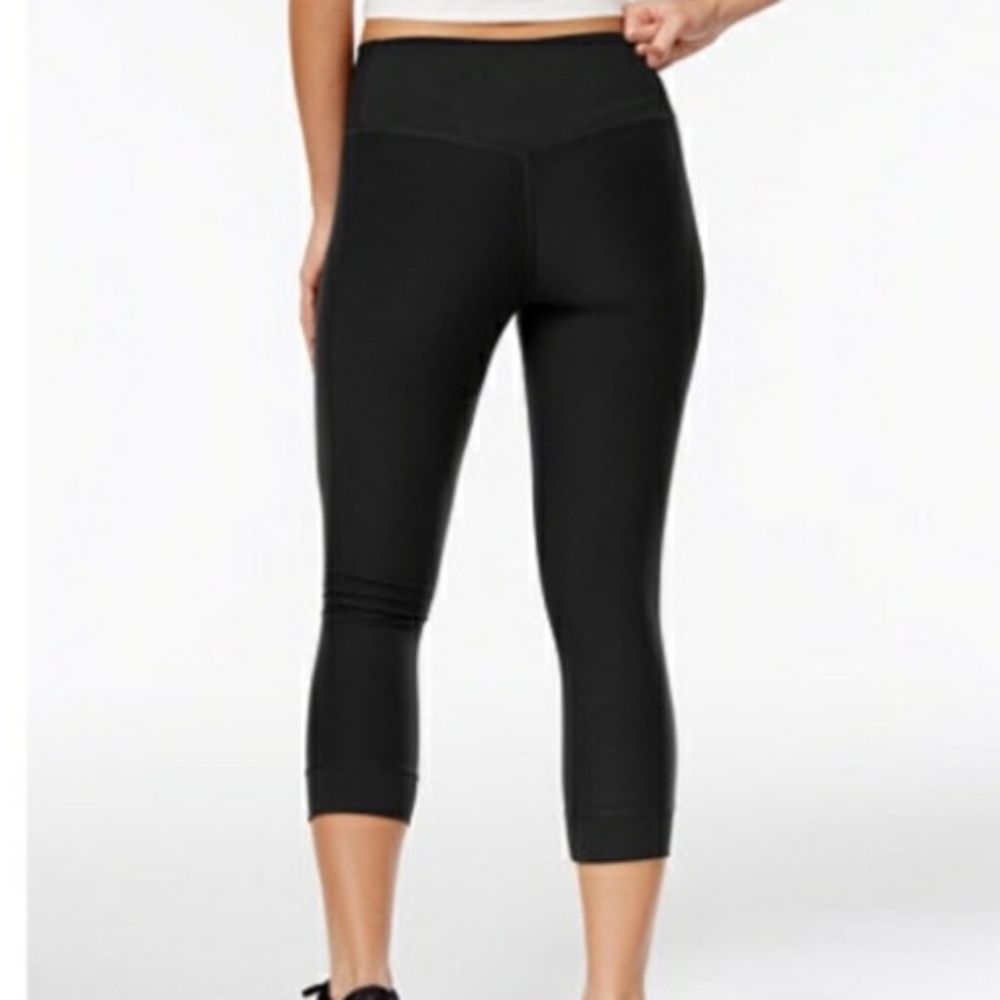 Nike ten one Legend Crop Leggings Small Black